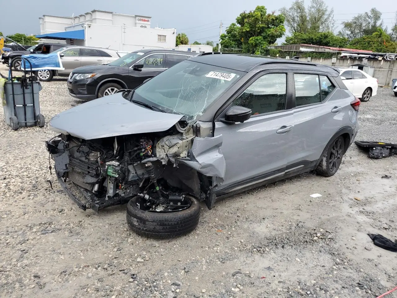 2023 NISSAN KICKS SILVER VIN: 3N1CP5DV4PL489465