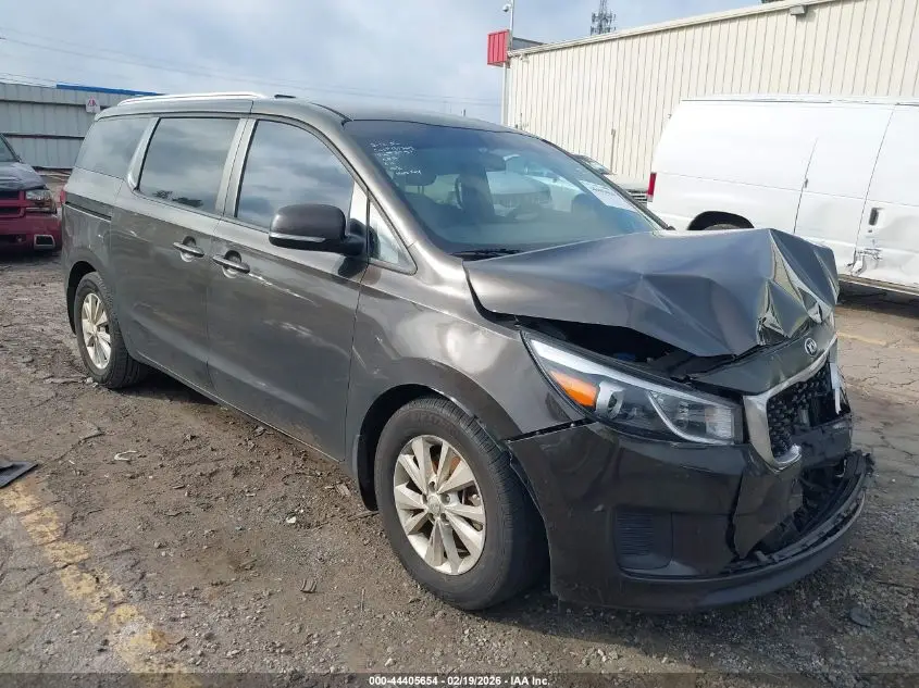 2015 KIA SEDONA  VIN: KNDMB5C11F6043751